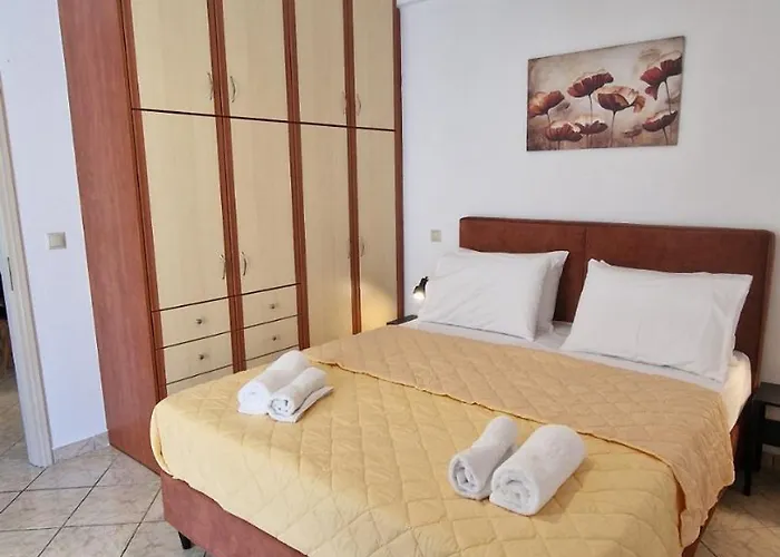 Nicole House * Agia Efimia